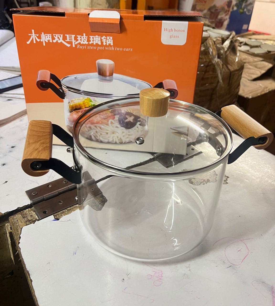 4.0 glass borosilicate cooking pot