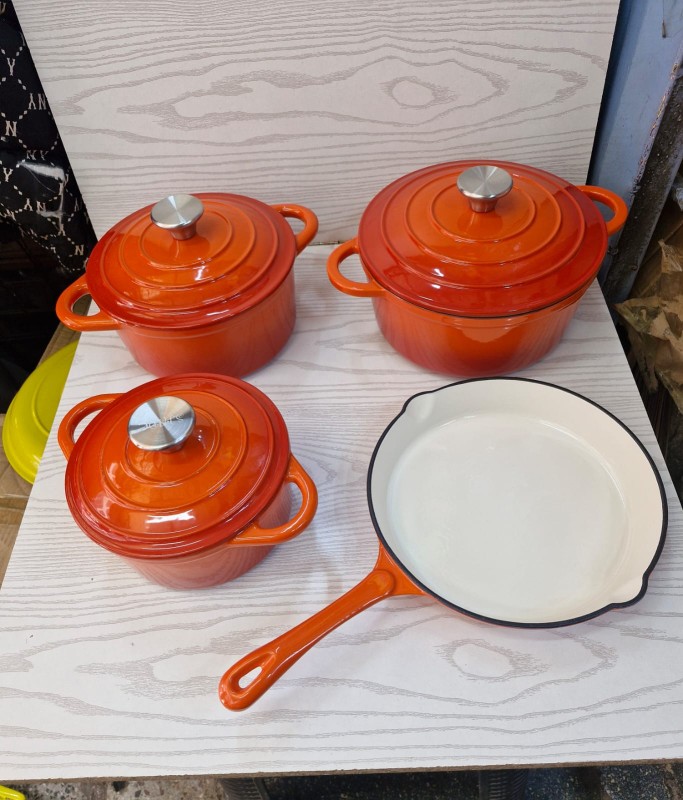 7pcs Enamel Cast iron cooking pots*